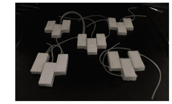 Robots blandos de tres actuadores fabricados en el proyecto